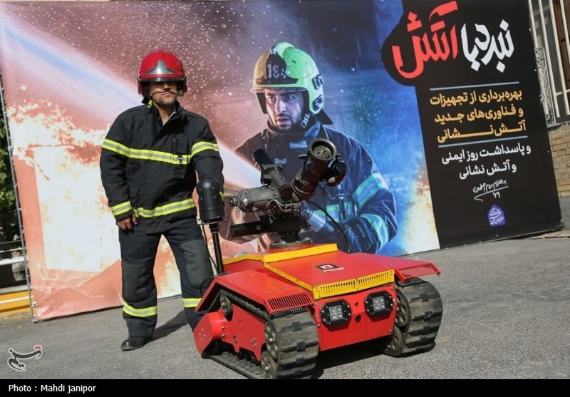 رونمایی از تجهیزات نوین آتش نشانی در اصفهان- عکس صفحه استان  ...