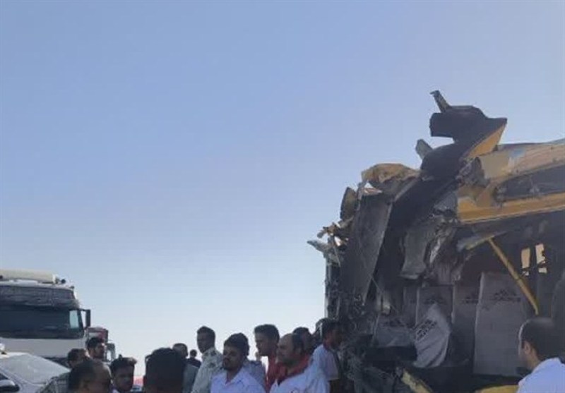تصادف ‌اتوبوس حامل دانشجویان در جاده سمنان/ 2 نفر کشته شدند