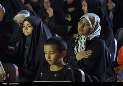 شب شعر &#171;بیت مقدس&#187; در جوار شهدای گمنام شهرری