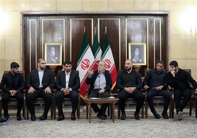پزشکیان در دیدار تیم ملی کشتی‌: تسلیم شدن در وجود ما نیست