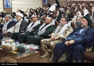 آیین تجلیل از پیشکسوتان دفاع‌مقدس کردستان