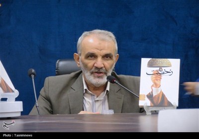 رونمایی از دو کتاب حوزوی در محیط‌های ورزشی