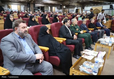 یادواره شهدای جنگ تحمیلی 12 روزه در قم