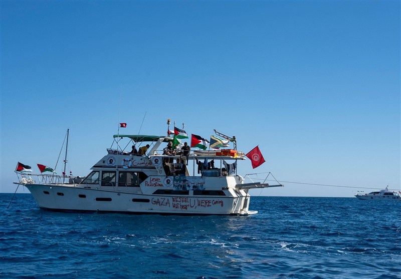Global Sumud Flotilla Warns of Imminent Israeli Attack As Ships Approach Gaza