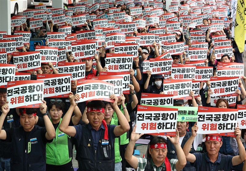 South Korea Airport Workers Strike for Better Pay, Conditions