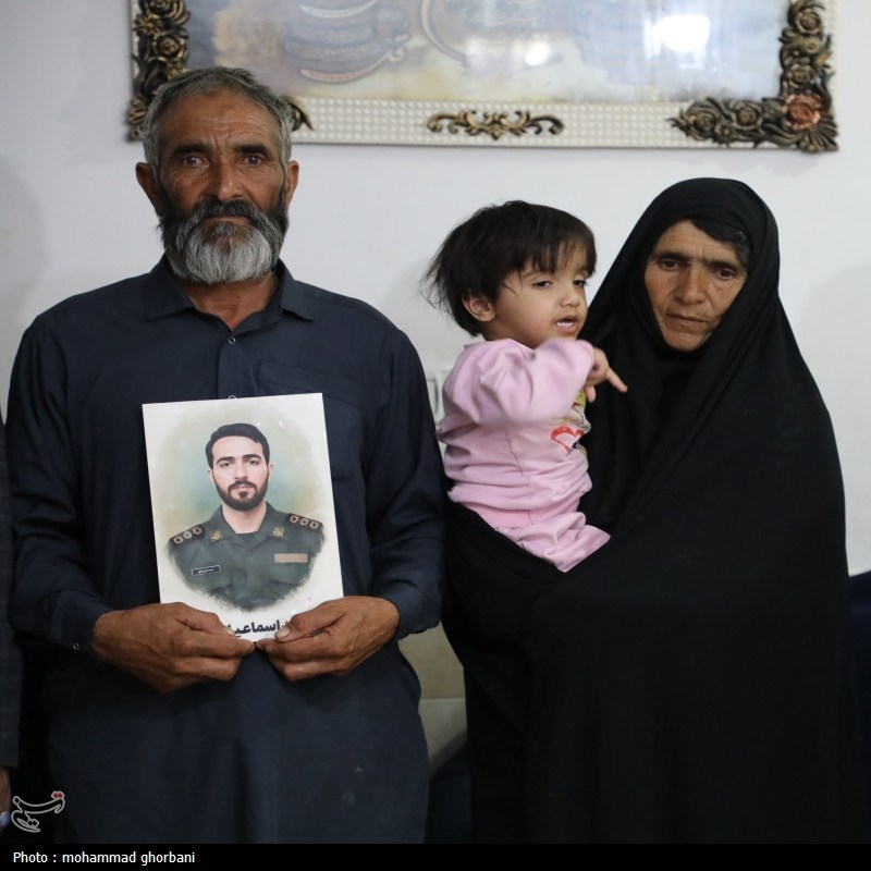 دو شهید جنگ تحمیلی 12 روزه در بیرجند