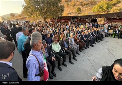 سفر وزیر گردشکری در قلب زاگرس