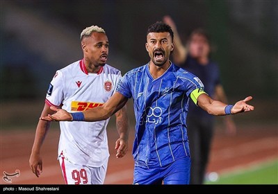 دوری أبطال آسیا - استقلال إیران والمحرق البحرینی