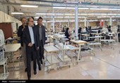 بازدید دادستان اردبیل از کارخانه نساجی برای رفع موانع تولید و حمایت از حقوق کارگران