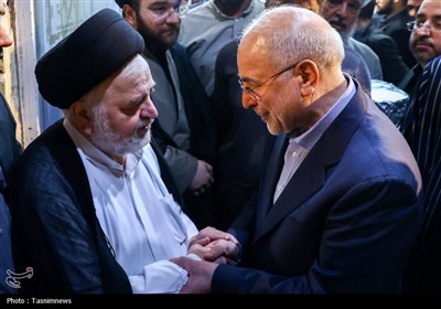 حضور رئیس مجلس در مراسم ترحیم همسر آیت الله سیستانی- عکس صفح ...