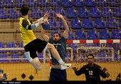 پیروزی تیم هندبال سپاهان مقابل نفت و گاز گچساران