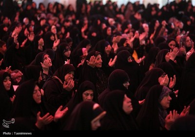 عزاداری بانوان در آستانه سالروز رحلت حضرت معصومه(س)- عکس صفح ...