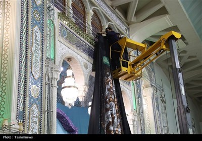 حرم حضرت فاطمه معصومه(س) سیاه‌پوش شد