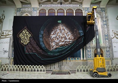 حرم حضرت فاطمه معصومه(س) سیاه‌پوش شد