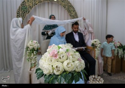 عقد ازدواج 10 زوج جوان در حرم شاهچراغ به‌مناسبت ولادت امام حسن عسکری (ع)