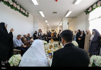 عقد ازدواج 10 زوج جوان در حرم شاهچراغ به‌مناسبت ولادت امام حسن عسکری (ع)