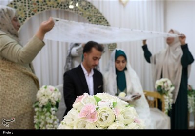عقد ازدواج 10 زوج جوان در حرم شاهچراغ به‌مناسبت ولادت امام حسن عسکری (ع)