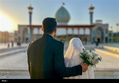 عقد ازدواج 10 زوج جوان در حرم شاهچراغ به‌مناسبت ولادت امام حسن عسکری (ع)