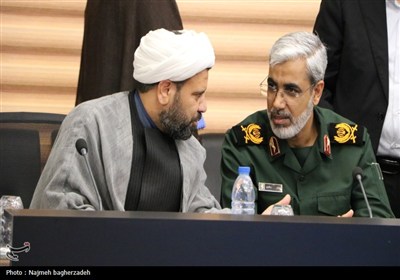 حضور رئیس‌جمهور در شورای برنامه‌ریزی و توسعه استان هرمزگان