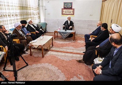 دیدار محمدباقر قالیباف رئیس مجلس شورای اسلامی و آیت‌الله ناصر مکارم شیرازی از مراجع عظام تقلید