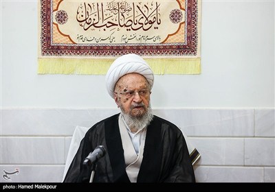 دیدار محمدباقر قالیباف رئیس مجلس شورای اسلامی و آیت‌الله ناصر مکارم شیرازی از مراجع عظام تقلید