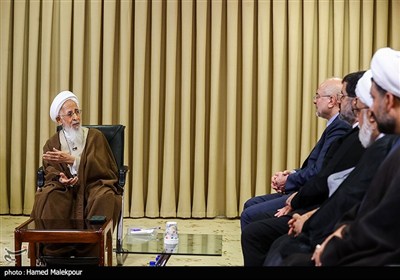 دیدار محمدباقر قالیباف رئیس مجلس شورای اسلامی و آیت‌الله عبدالله جوادی آملی از مراجع عظام تقلید