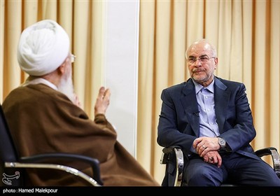 دیدار محمدباقر قالیباف رئیس مجلس شورای اسلامی و آیت‌الله عبدالله جوادی آملی از مراجع عظام تقلید