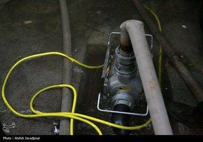آب‌گرفتگی در بندر انزلی؛ 100 واحد مسکونی درگیر شدند