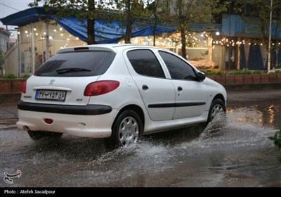 آب‌گرفتگی در بندر انزلی؛ 100 واحد مسکونی درگیر شدند