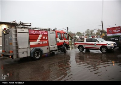 آب‌گرفتگی در بندر انزلی؛ 100 واحد مسکونی درگیر شدند