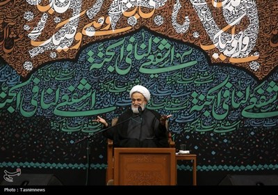 سوگواری زائران حضرت معصومه(س) در شب رحلت بانوی کرامت