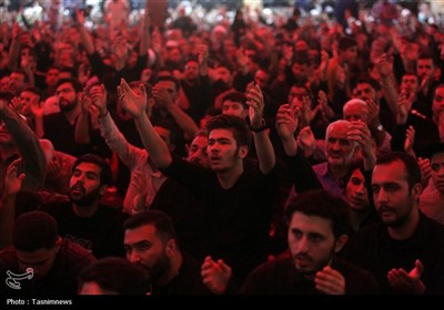 سوگواری زائران حضرت معصومه(س) در شب رحلت بانوی کرامت