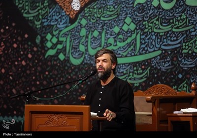 عزاداری جوانان در رثای حضرت معصومه(س) در حرم مطهر