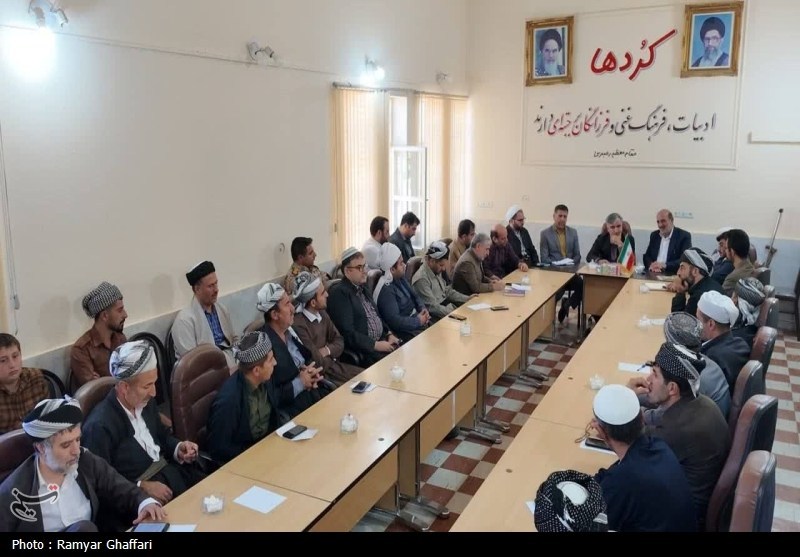 فرماندار سنندج: وحدت و همدلی، راه عبور از فشار تحریم‌هاست