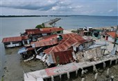 Typhoon Blows Into the Philippines