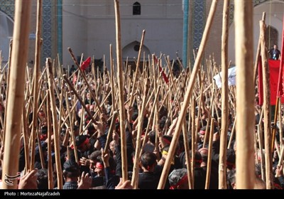 برپایی آیین سنتی مذهبی قالیشویان در اردهال کاشان