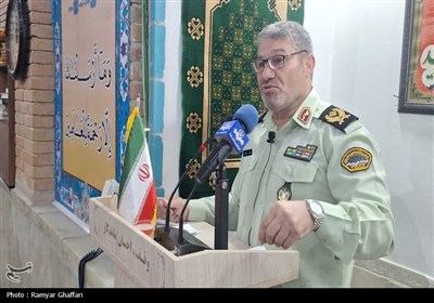 دیدار مردمی فرمانده انتظامی کردستان در مسجد جامع
