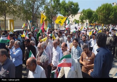 راهپیمایی نمازگزاران بوشهری در حمایت از مردم غزه