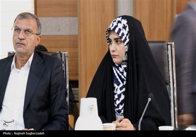 نشست رئیس‌جمهور با فرهیختگان و فعالان سیاسی، اجتماعی و فرهنگی استان هرمزگان