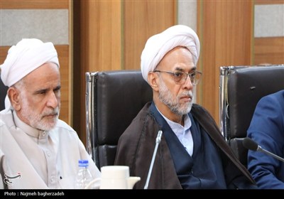 نشست رئیس‌جمهور با فرهیختگان و فعالان سیاسی، اجتماعی و فرهنگی استان هرمزگان