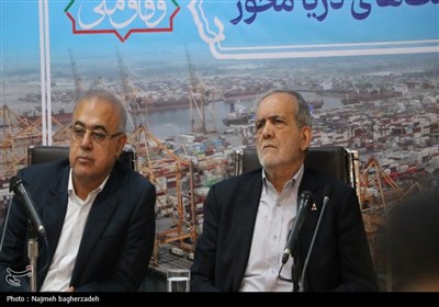 نشست رئیس‌جمهور با فعالان اقتصادی و سرمایه‌گذاران هرمزگانی