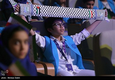 افتتاحیه سی و هفتمین دوره جشنواره بین المللی فیلم‌های کودکان و نوجوانان-اصفهان