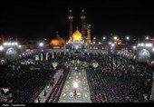 آیین شمعدان‌ گردانی خادمان حرم حضرت معصومه(س)