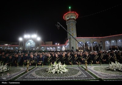 آیین شمعدان‌ گردانی خادمان حرم حضرت معصومه(س)