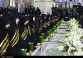 آیین شمعدان گردانی خادمان حرم حضرت معصومه(س)