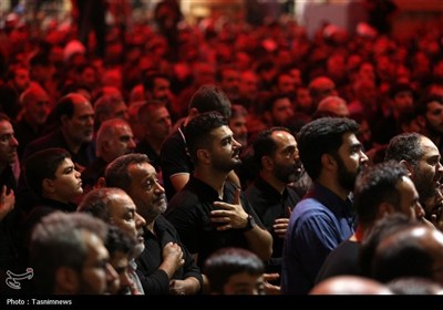 سنگ تمام مردم قم در عزاداری شام رحلت بانوی کرامت