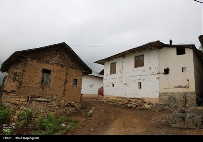 جریان زندگی در خانه‌های کاهگِلی روستاهای اشکور گیلان