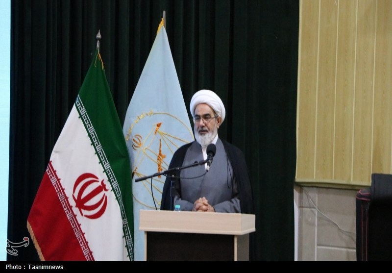 اقتدار امروز ایران نتیجه پیوند ملت و نیروهای مسلح است