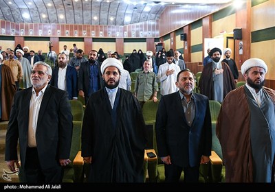 حمیدرضا مقدم فر مشاور رسانه ای فرمانده کل سپاه و مجید قلی زاده مدیرعامل خبرگزاری تسنیم در آیین رونمایی از صفحه حوزه و روحانیت خبرگزاری تسنیم - قم 