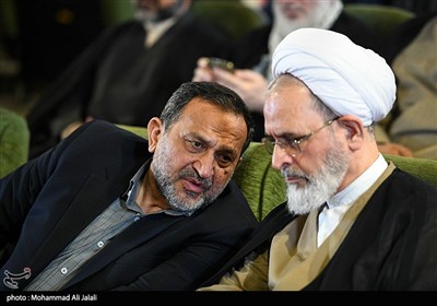  آیت الله اعرافی مدیر حوزه‌های علمیه کشور و حمیدرضا مقدم فر مشاور رسانه ای فرمانده کل سپاه در آیین رونمایی از صفحه حوزه و روحانیت خبرگزاری تسنیم - قم 